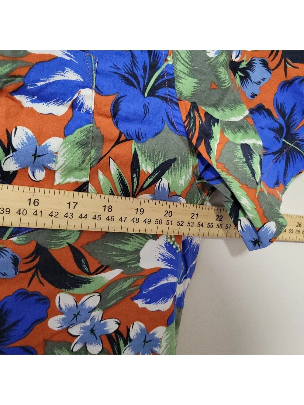 J.Crew Flex Hawaiian Button Up Shirt Mens M Green Floral Short Sleeve Tropical